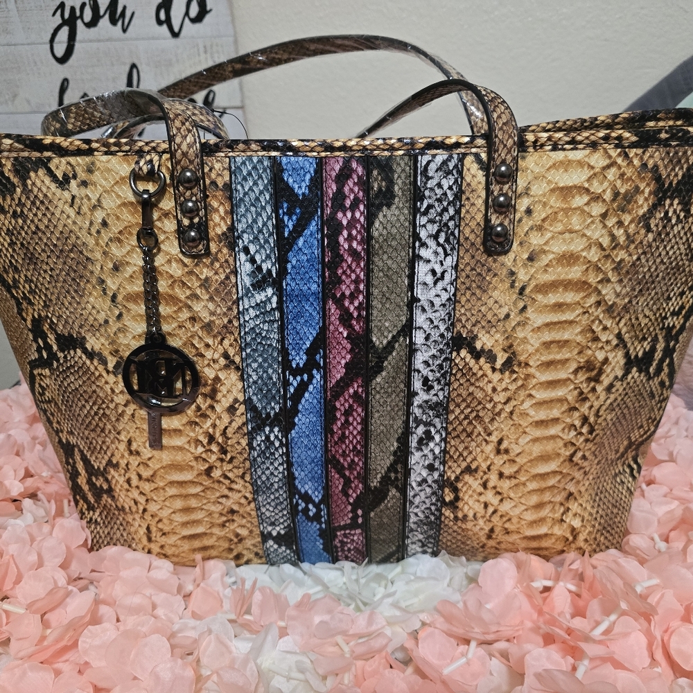 🐍Badgley Mischka Snake Print Tote Bag
